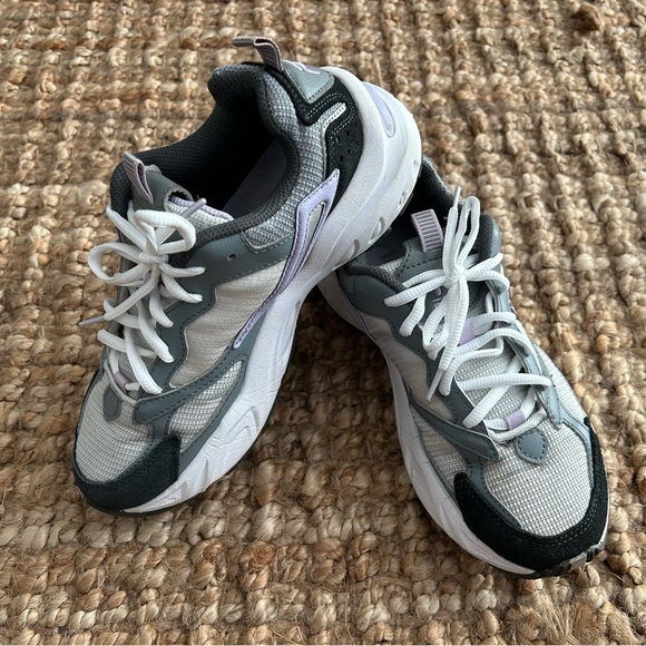 Fila Envizion women sneakers in lilac - Picture 1 of 9